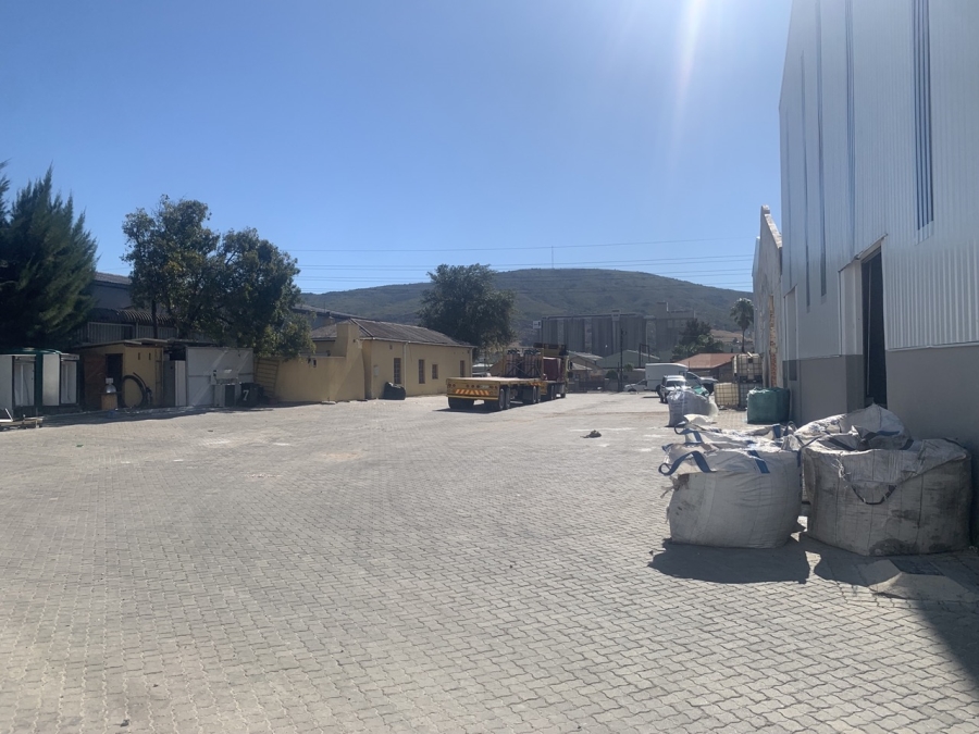 To Let commercial Property for Rent in Dal Josafat Western Cape